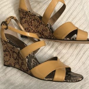 NWT! VANELI Criss Cross Open Toe Wedge Sandals